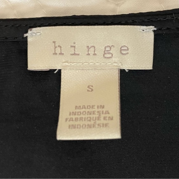 HINGE Black Bell Sleeve Boho Blouse Women’s Size Small 8954 New With Tags - Picture 4 of 8